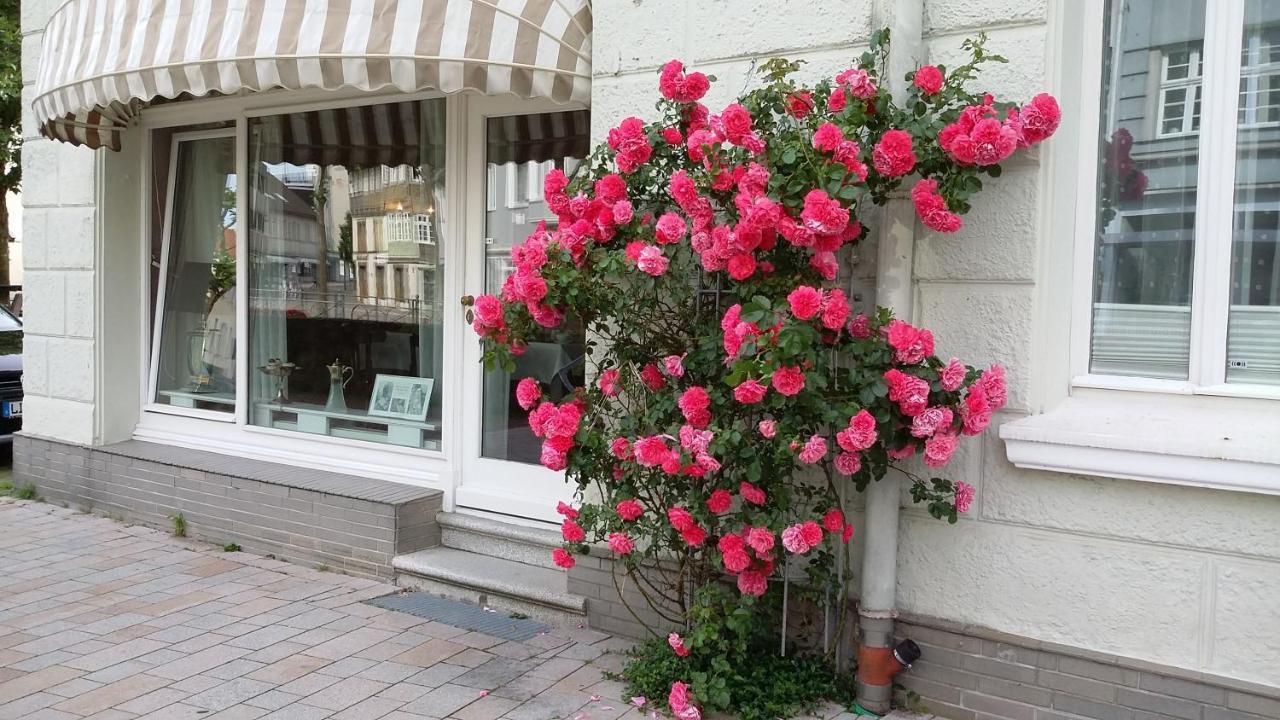Hotel & Cafe Kleinergruenauer Bad Salzuflen Bagian luar foto